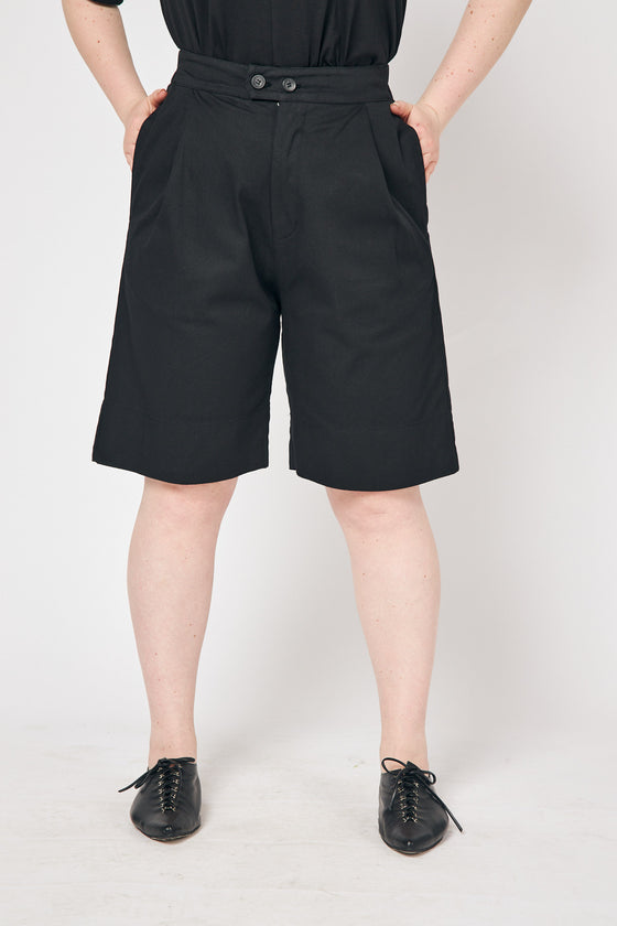 Apple Shorts - Black