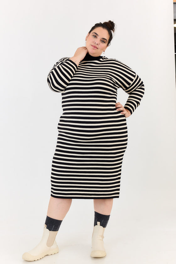 Clover dress - Black & Off white stripes